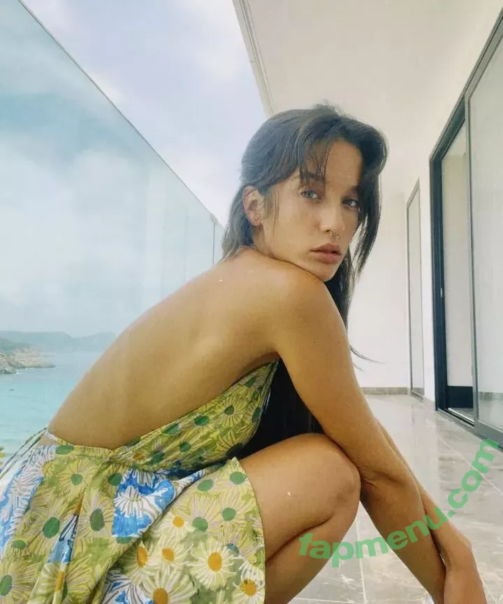 Maria Pedraza nude photo #0223 (mariapedraza_ / maripedraza15)