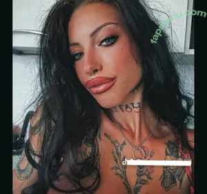 Maria Rosa Caccamo / LadyLiveIT / Meeryroose2001 / MerylokaVDV / diabla__mariarosa nude photo #0004