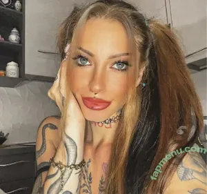 Maria Rosa Caccamo / LadyLiveIT / Meeryroose2001 / MerylokaVDV / diabla__mariarosa nude photo #0005