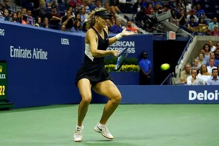 Maria Sharapova / mariasharapova nude photo #0136