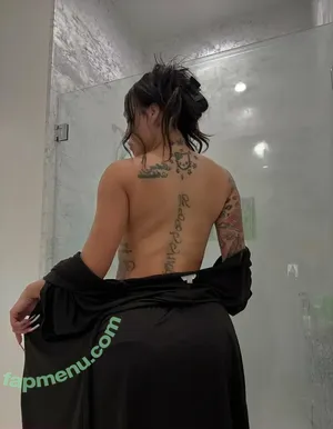  nude photo #0002