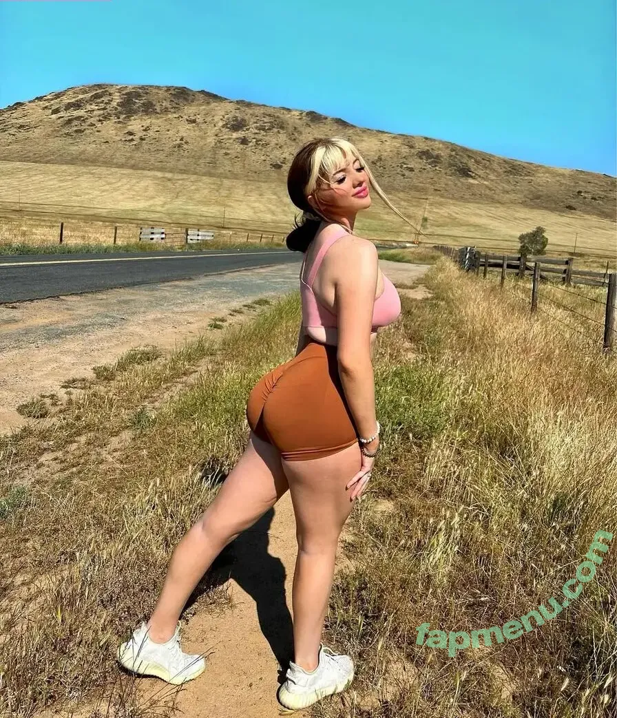 Mariah nude photo #0042 (mor3ofmariah / moreofmariah)