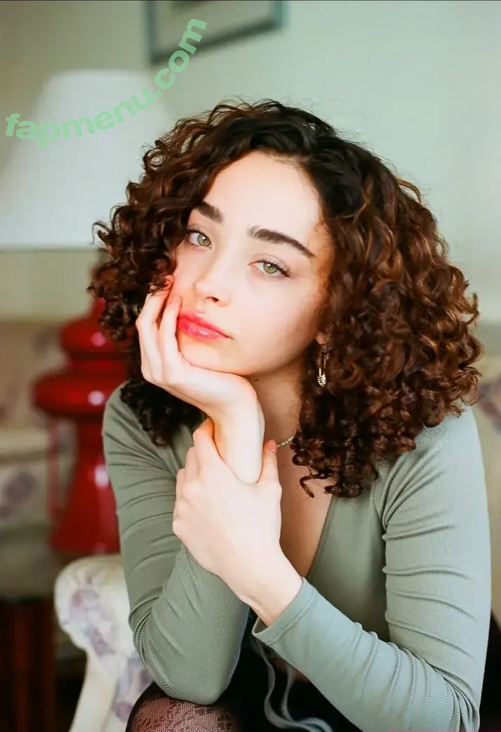 Marian Soler nude photo #0096 (loren_soler / marianvsoler)