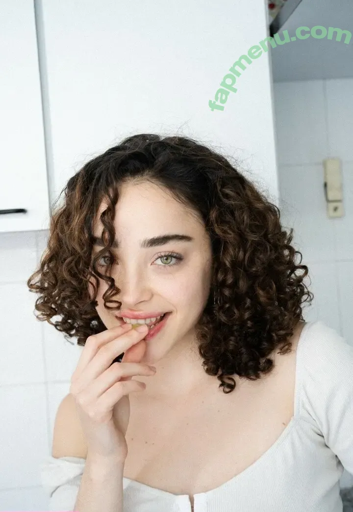 Marian Soler nude photo #0100 (loren_soler / marianvsoler)