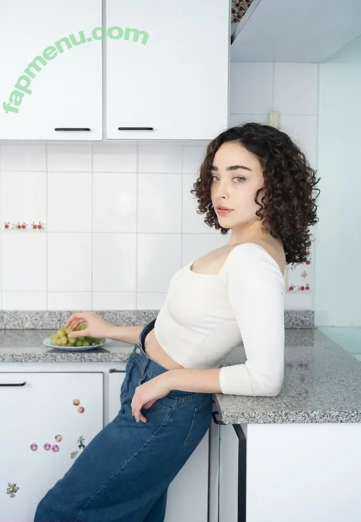 Marian Soler nude photo #0104 (loren_soler / marianvsoler)