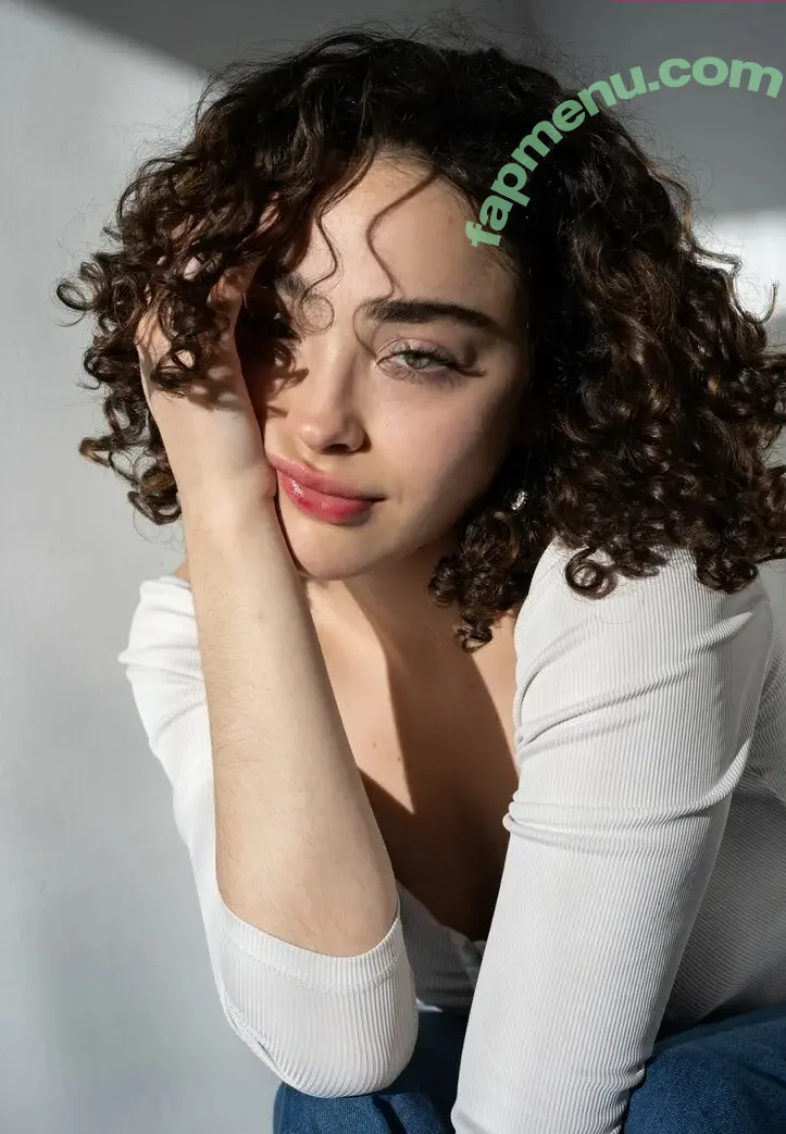 Marian Soler nude photo #0105 (loren_soler / marianvsoler)