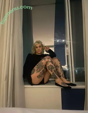  nude photo #0005