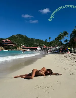 Mariana Goldfarb / marianagoldfarb nude photo #0153