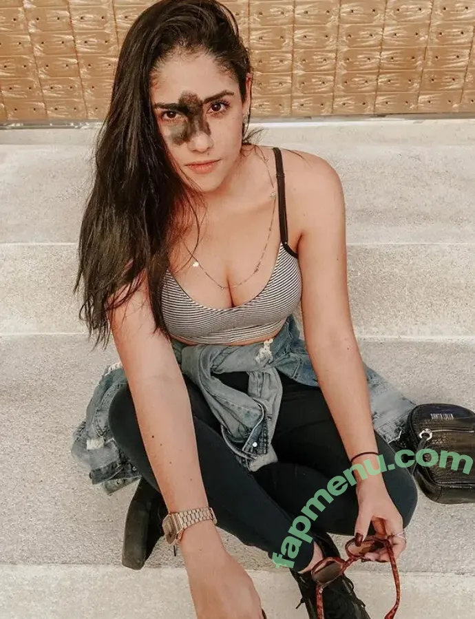Mariana Mendes nude photo #0006 (Mariana Mendes)