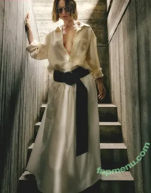 Mariana Ximenes / marixioficial nude photo #0247