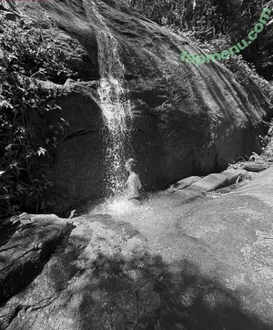 Mariana Ximenes / marixioficial nude photo #0249