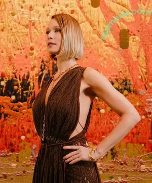 Mariana Ximenes / marixioficial nude photo #0263