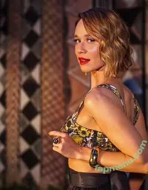 Mariana Ximenes / marixioficial nude photo #0280