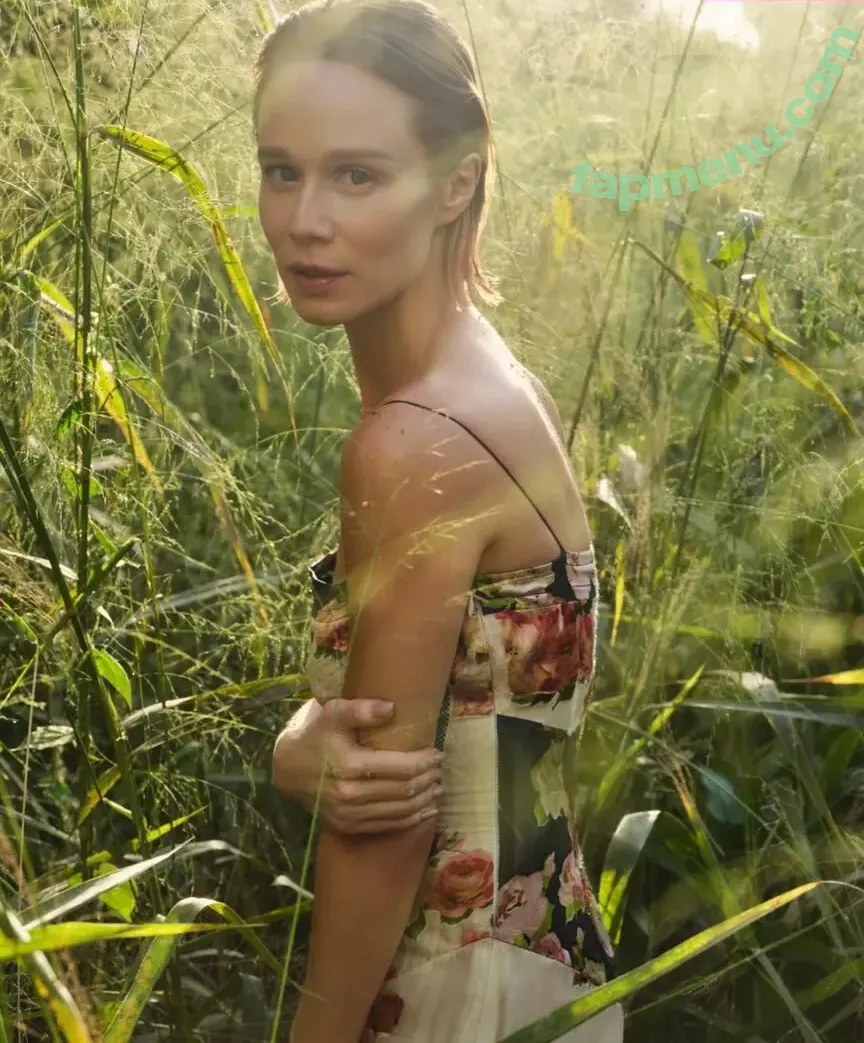 Mariana Ximenes nude photo #0238 (marixioficial)