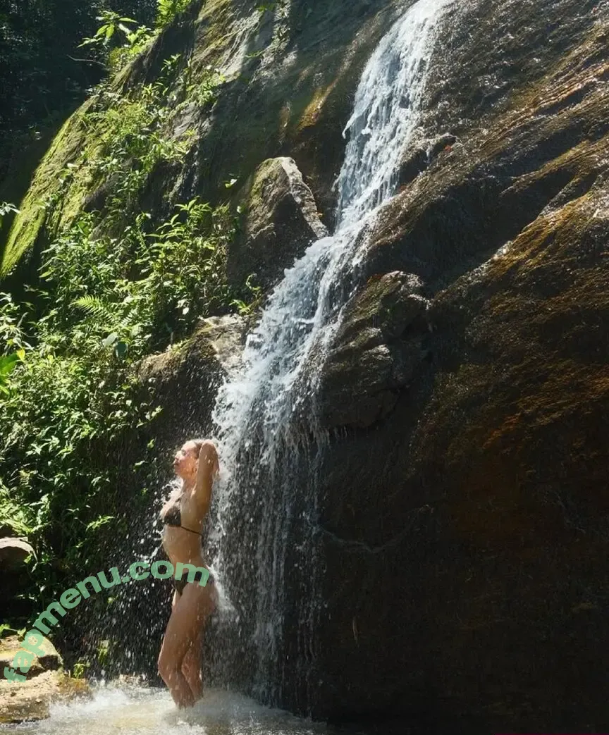 Mariana Ximenes nude photo #0253 (marixioficial)