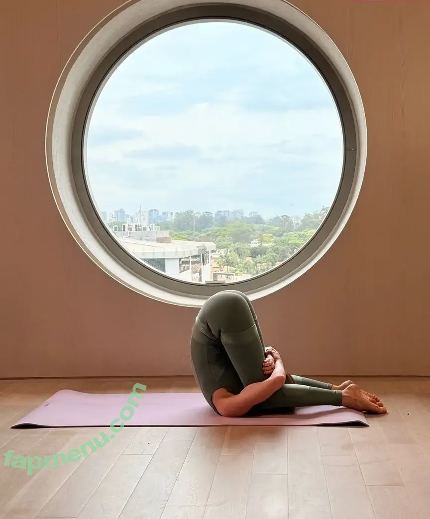 Mariana Ximenes nude photo #0260 (marixioficial)