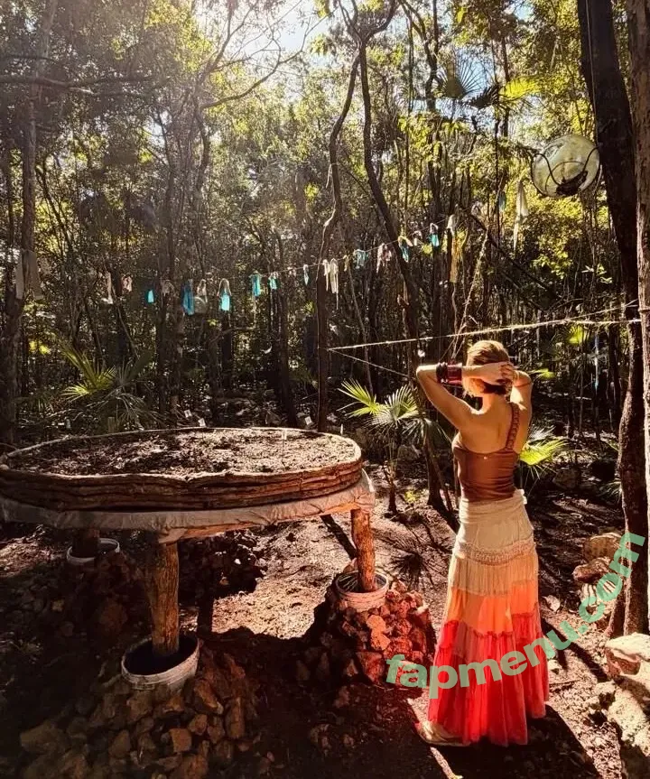 Mariana Ximenes nude photo #0287 (marixioficial)