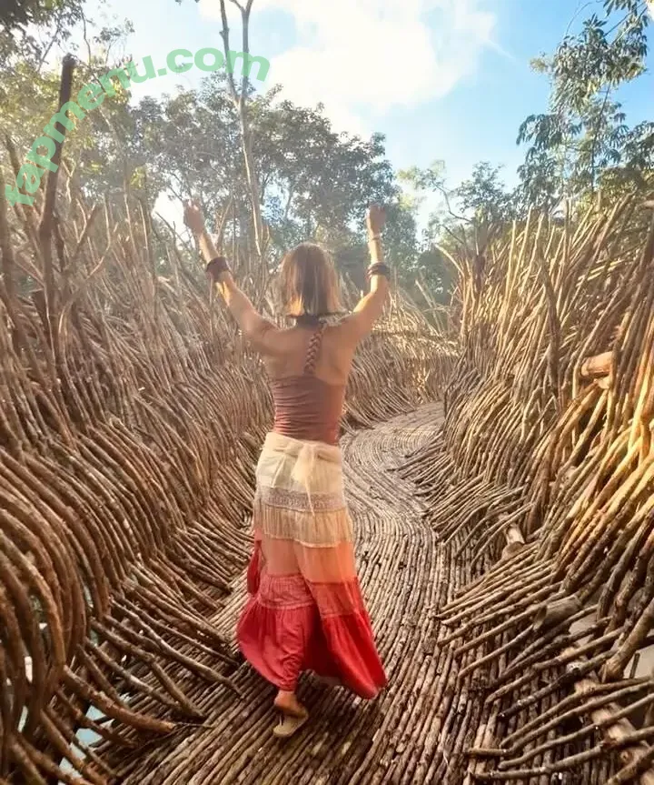 Mariana Ximenes nude photo #0288 (marixioficial)