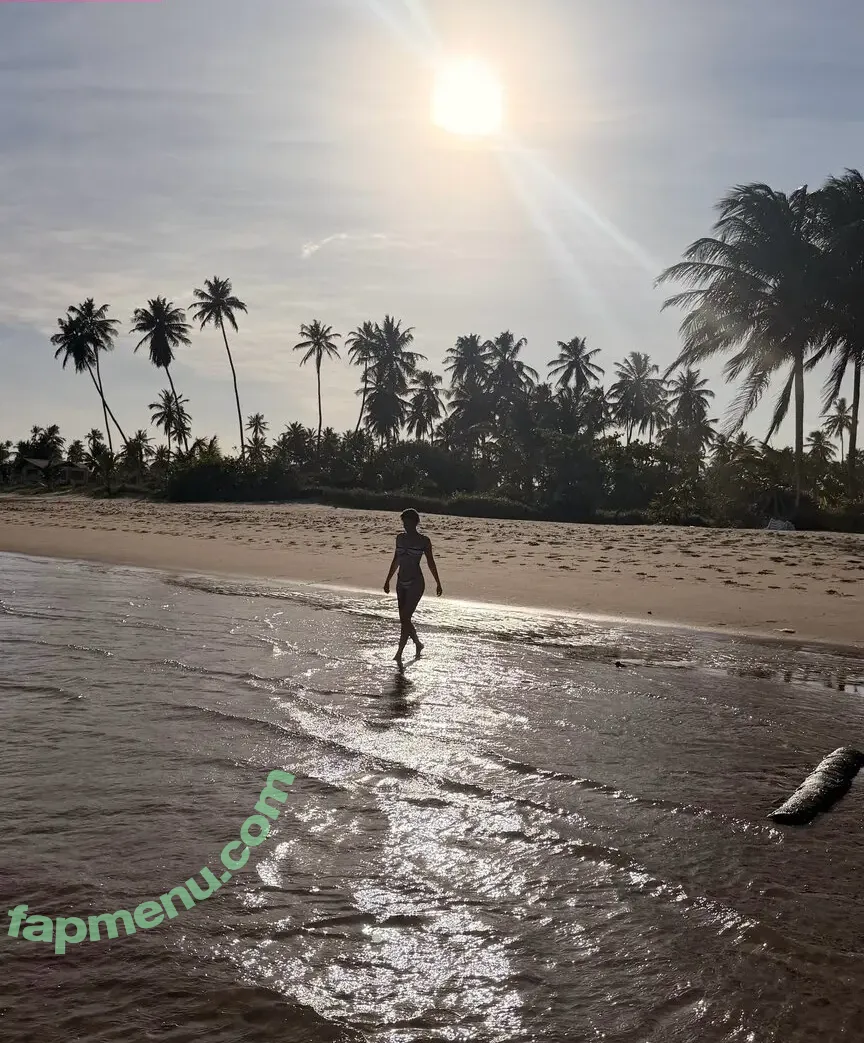 Mariana Ximenes nude photo #0295 (marixioficial)