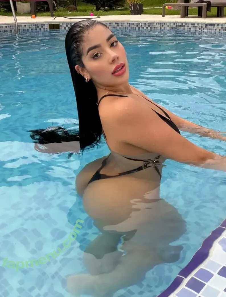 Mariana Zapata nude photo #0031 (mariana.zapata13)