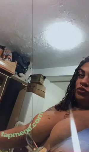  nude photo #0002