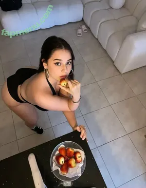 Marianahoyosr / Marianahoyos_r nude photo #0020