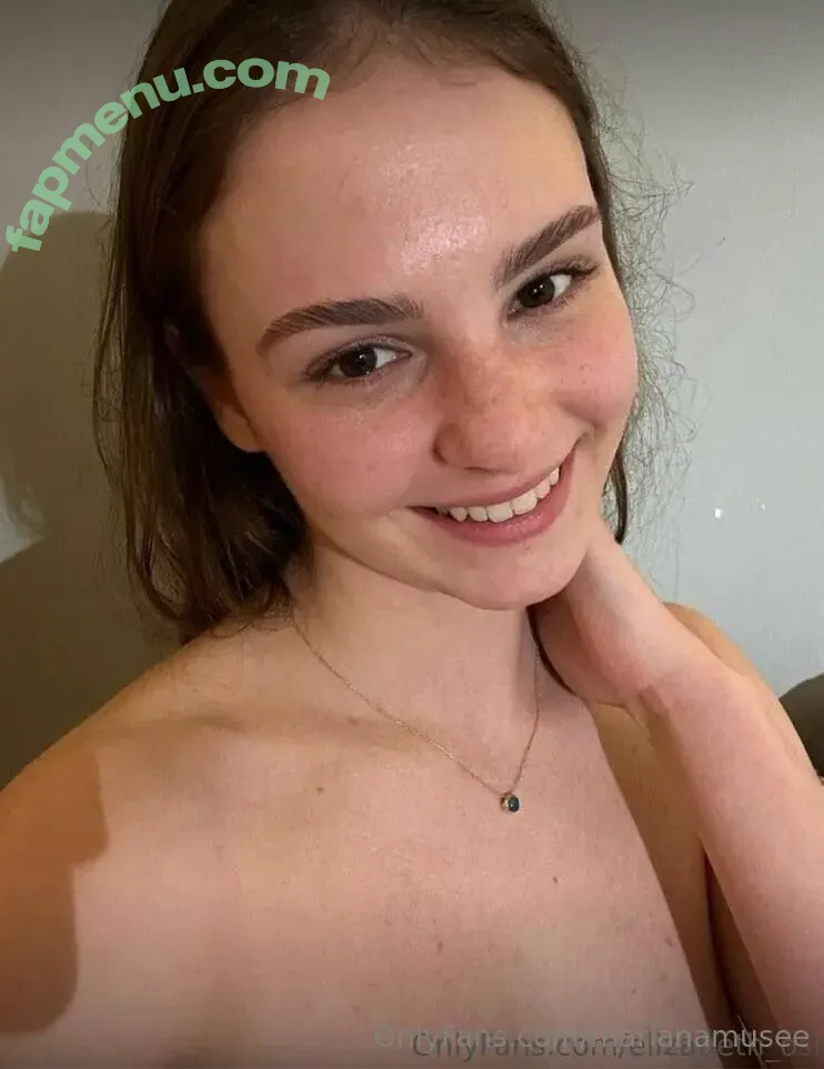 marianamusee nude photo #0004 (marianamusee)