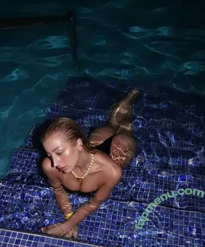  nude photo #0006
