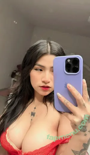 Maribeluwu nude photo #0003