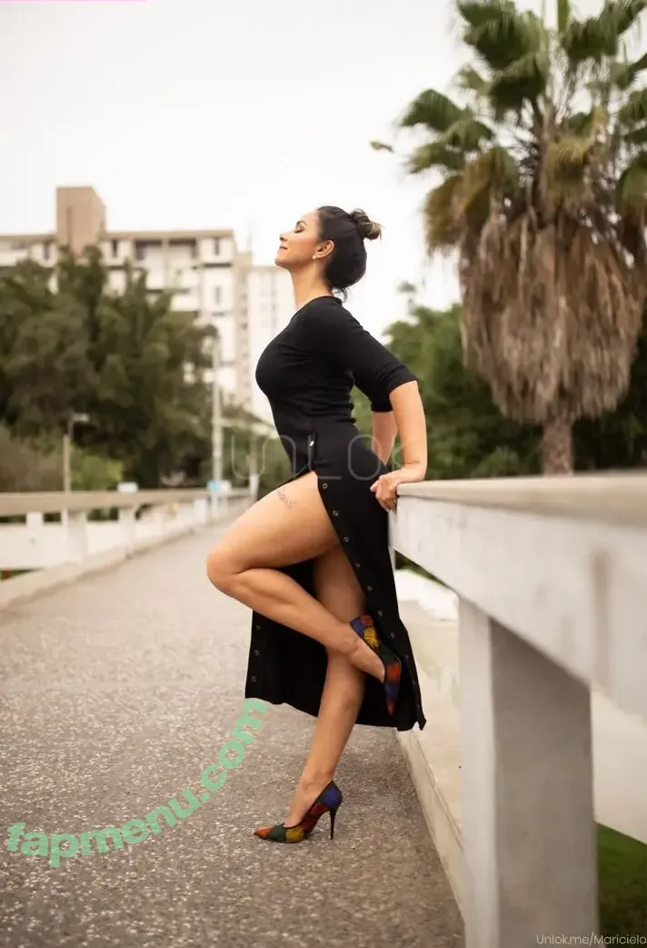 Maricielo Effio nude photo #0021 (maricieloeffio)
