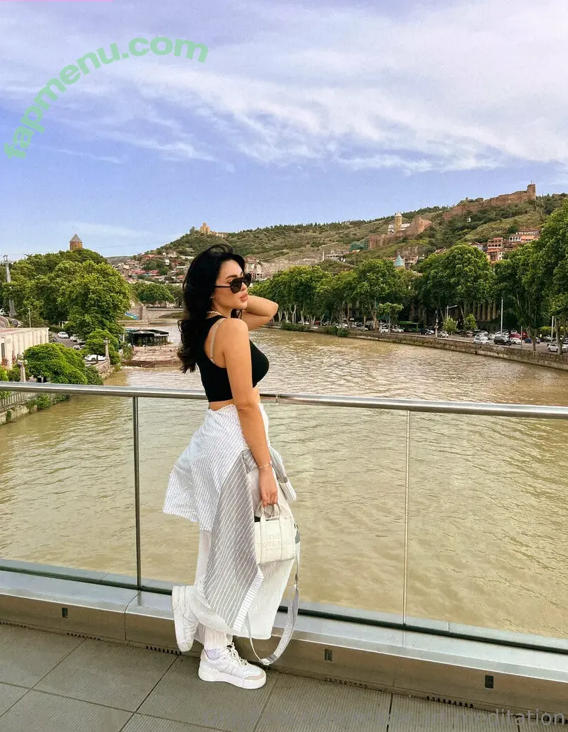 marie.art.meditation nude photo #0063 (barbiegirl.marie / marie_art_meditation / marie_rose_s / meditativeart_amateur)