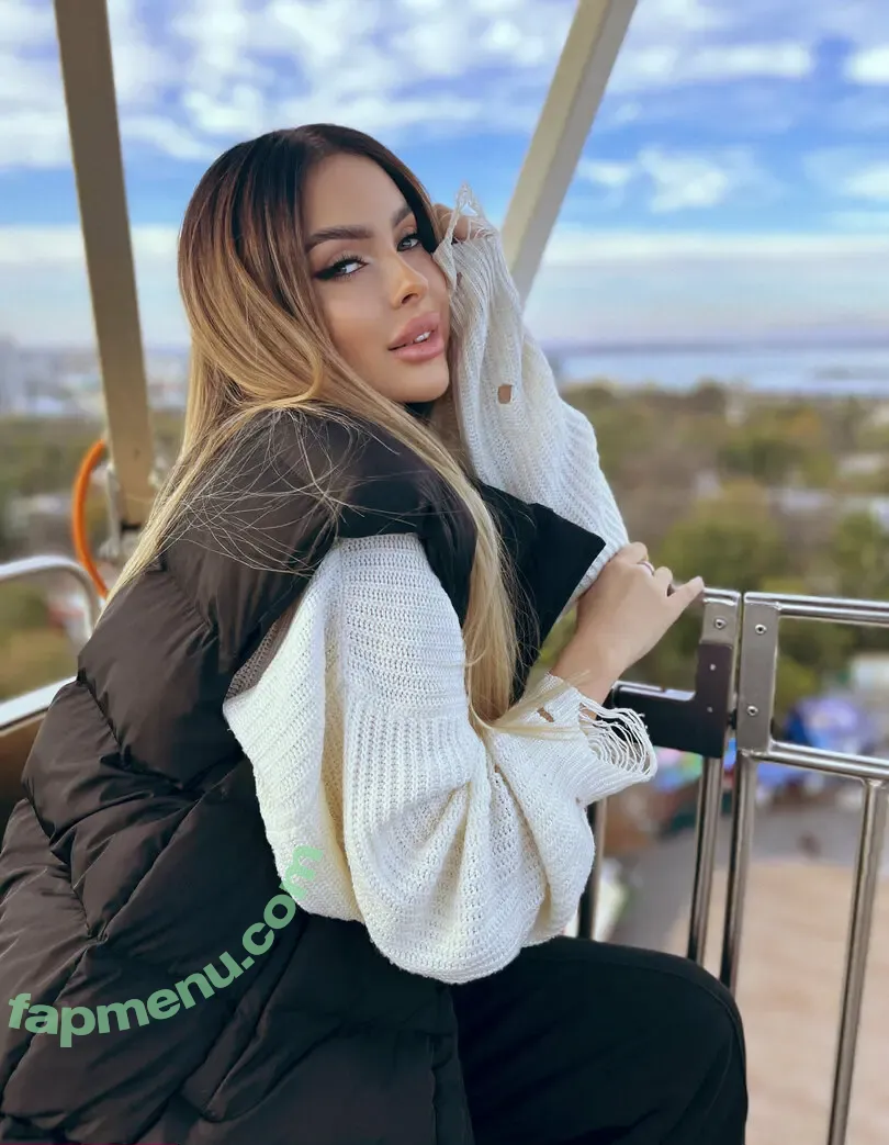 marie.art.meditation nude photo #0105 (barbiegirl.marie / marie_art_meditation / marie_rose_s / meditativeart_amateur)