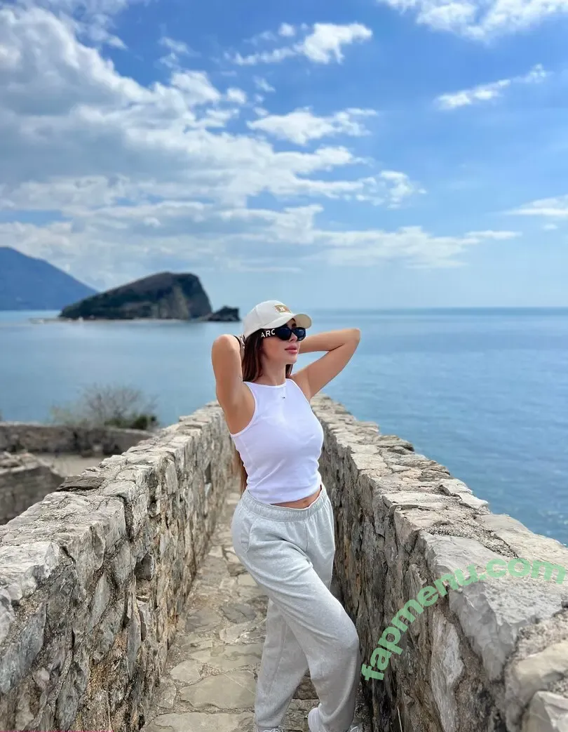 marie.art.meditation nude photo #0108 (barbiegirl.marie / marie_art_meditation / marie_rose_s / meditativeart_amateur)