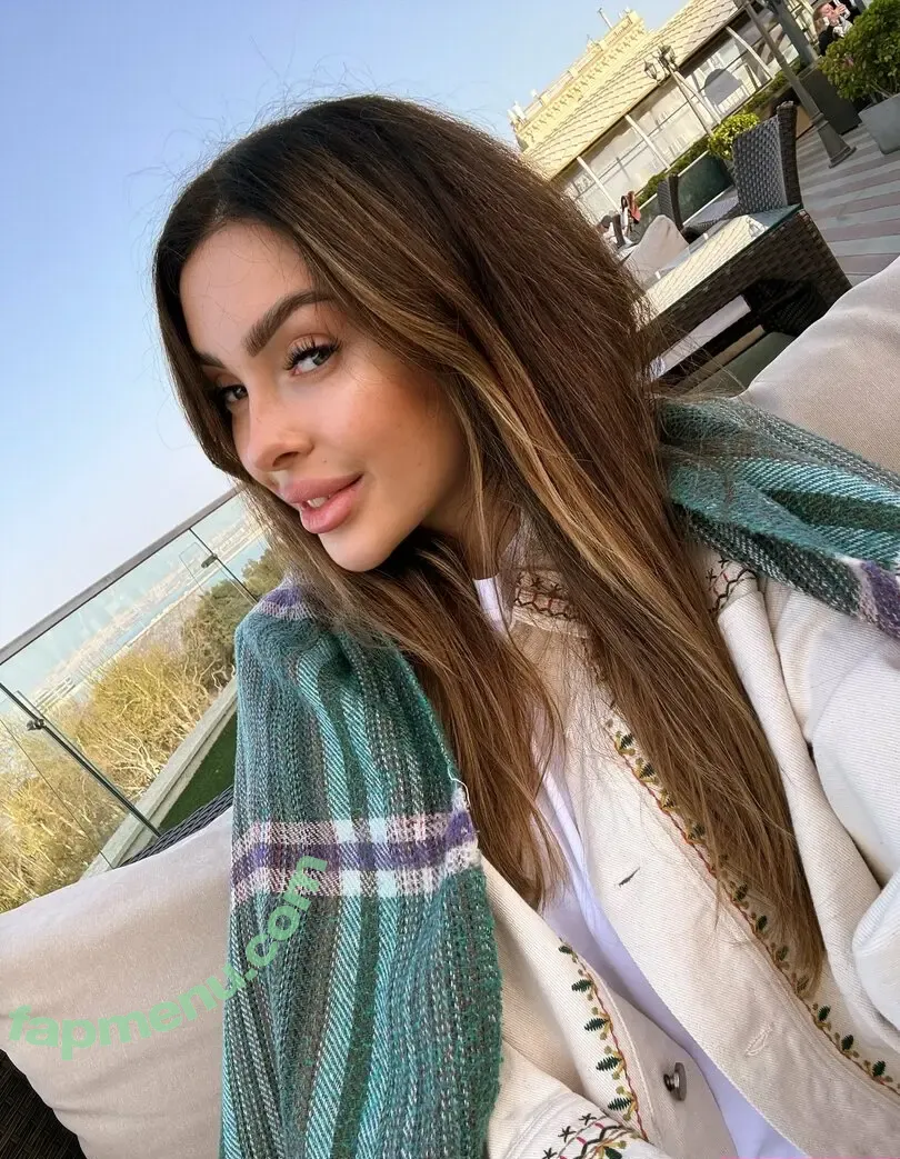 marie.art.meditation nude photo #0110 (barbiegirl.marie / marie_art_meditation / marie_rose_s / meditativeart_amateur)