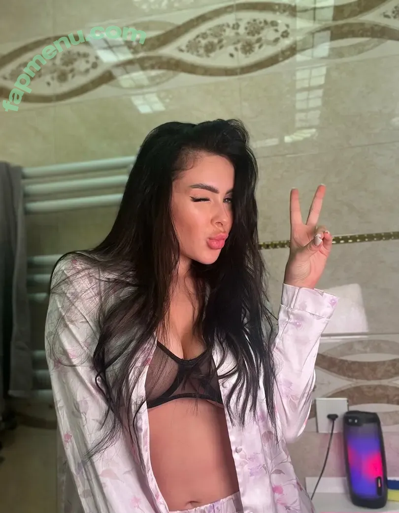 marie.art.meditation nude photo #0121 (barbiegirl.marie / marie_art_meditation / marie_rose_s / meditativeart_amateur)