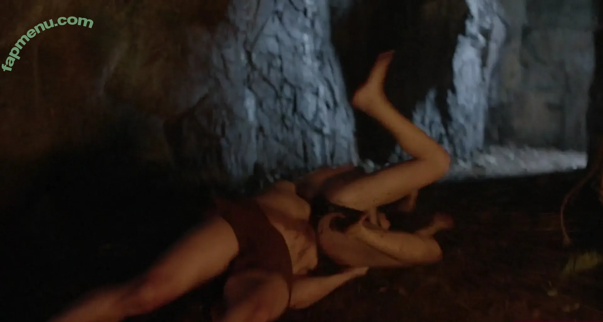 Marie Avgeropoulos nude photo #0118 (marieavgeropoulos)