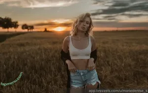 Marie Denise Schwarz / marie.denise_s nude photo #0081