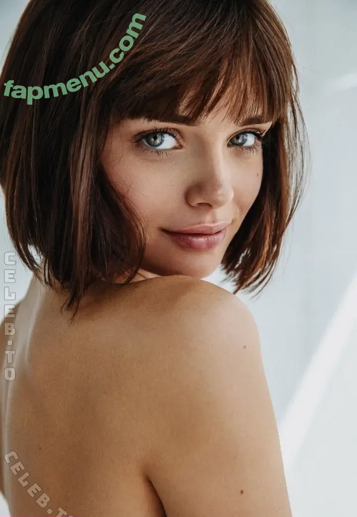 Marie Grippon nude photo #0218 (Mariegripponpro / mariegrippon)