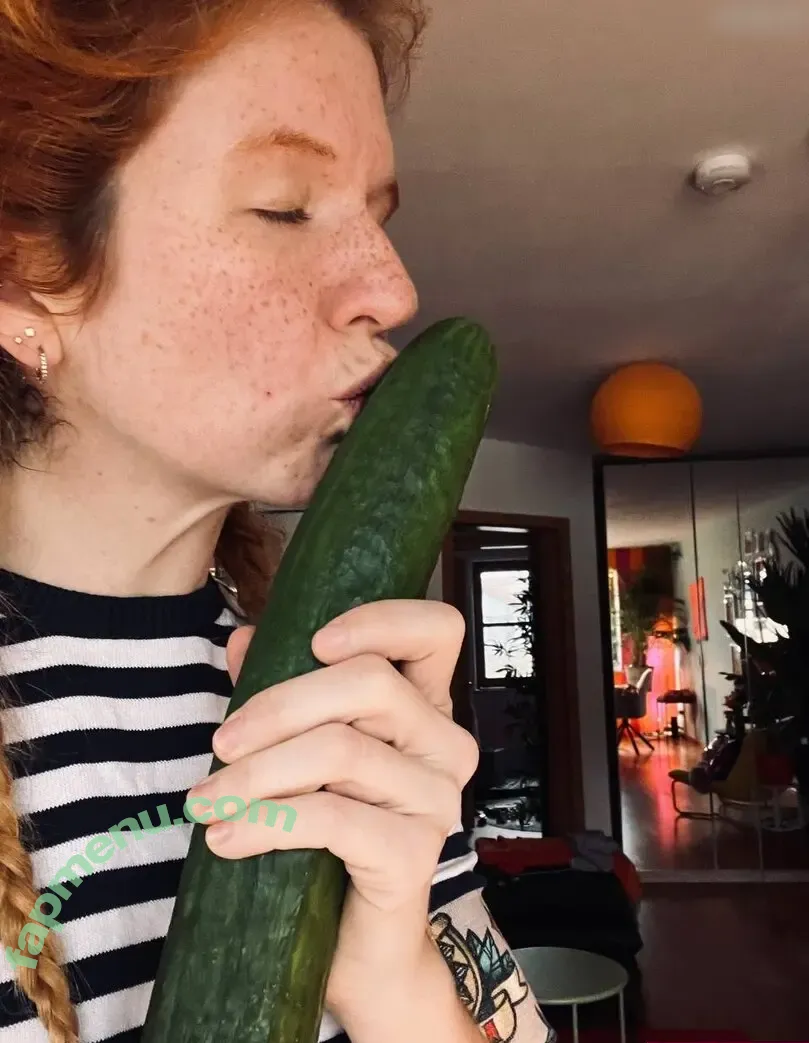 Marie_packt_aus nude photo #0019 (Marie_packt_aus)