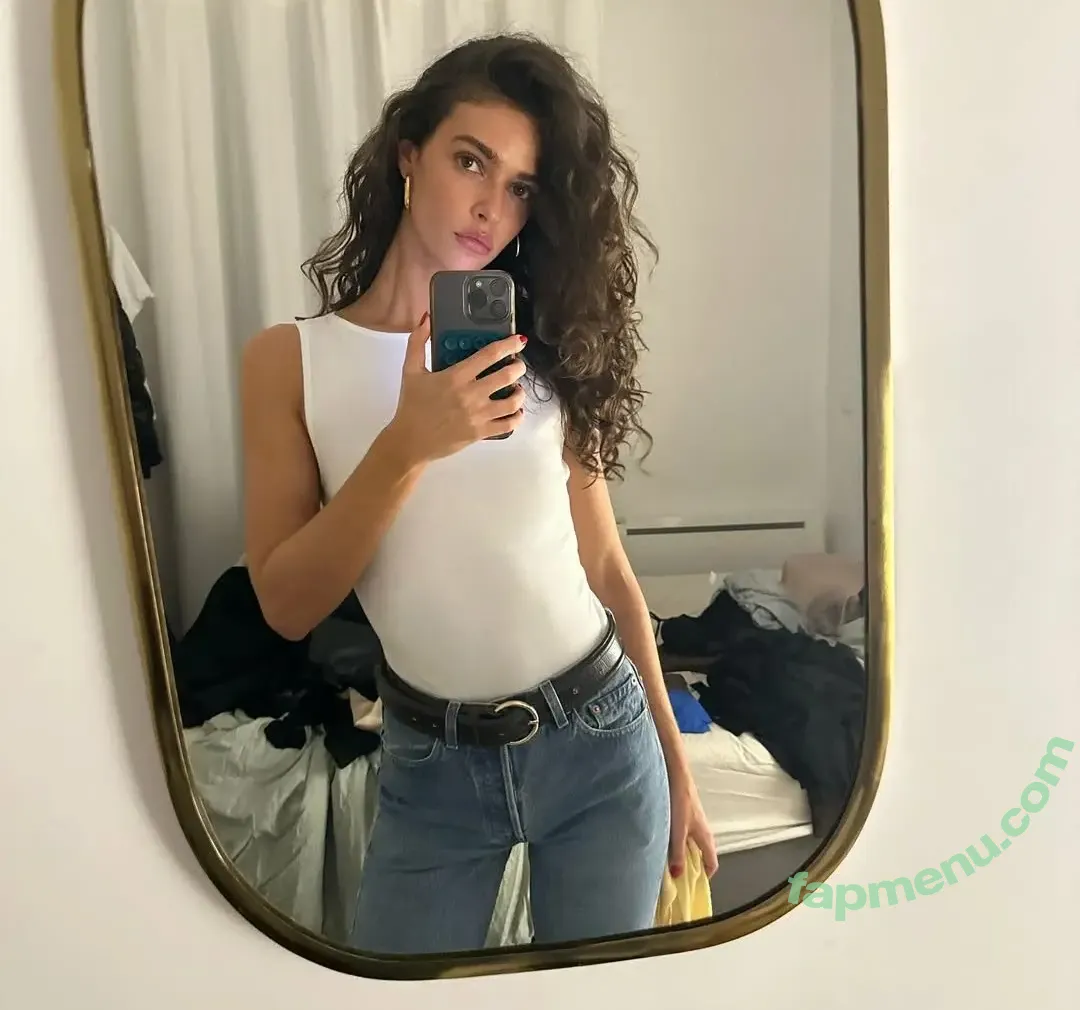 Marie Teissonniere nude photo #0023 (marie_teissonniere)