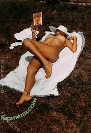 Marie Zoé / marieizoe / monamarie nude photo #0020