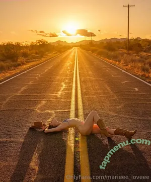 marieee_loveee / MarieLove220 / marie._.love22 nude photo #0059