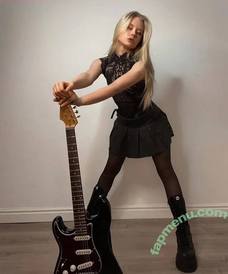 Marieejoan nude photo #0145 (marieeejoan)