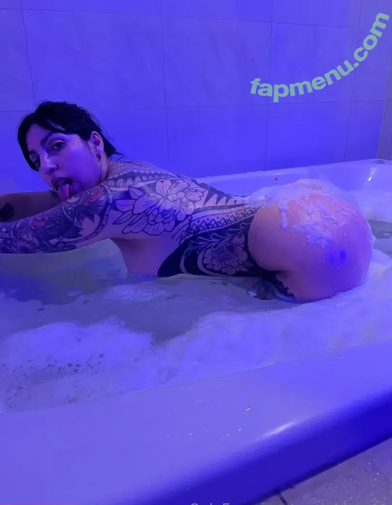 marieldots44 nude photo #0012 (marieldots44)
