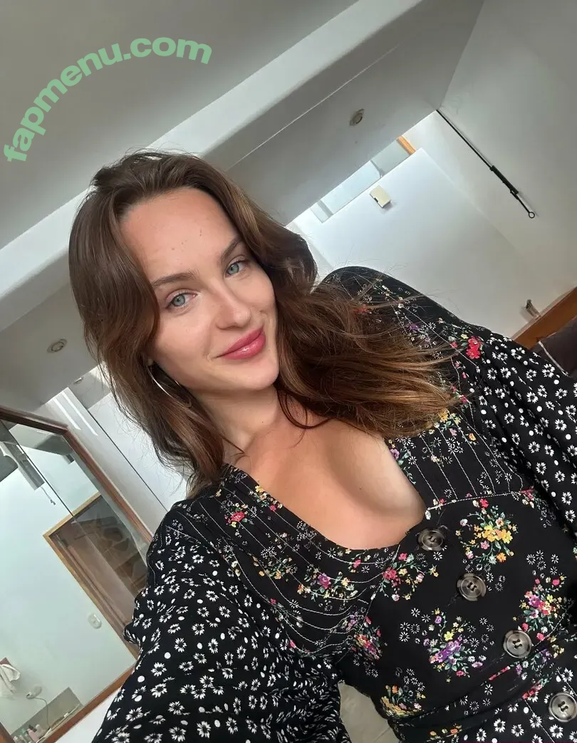 marielivewell nude photo #0109 (marillewellyn)