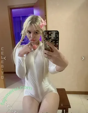 marihantza / lala.angel / marishechhka / marishechkka nude photo #0214