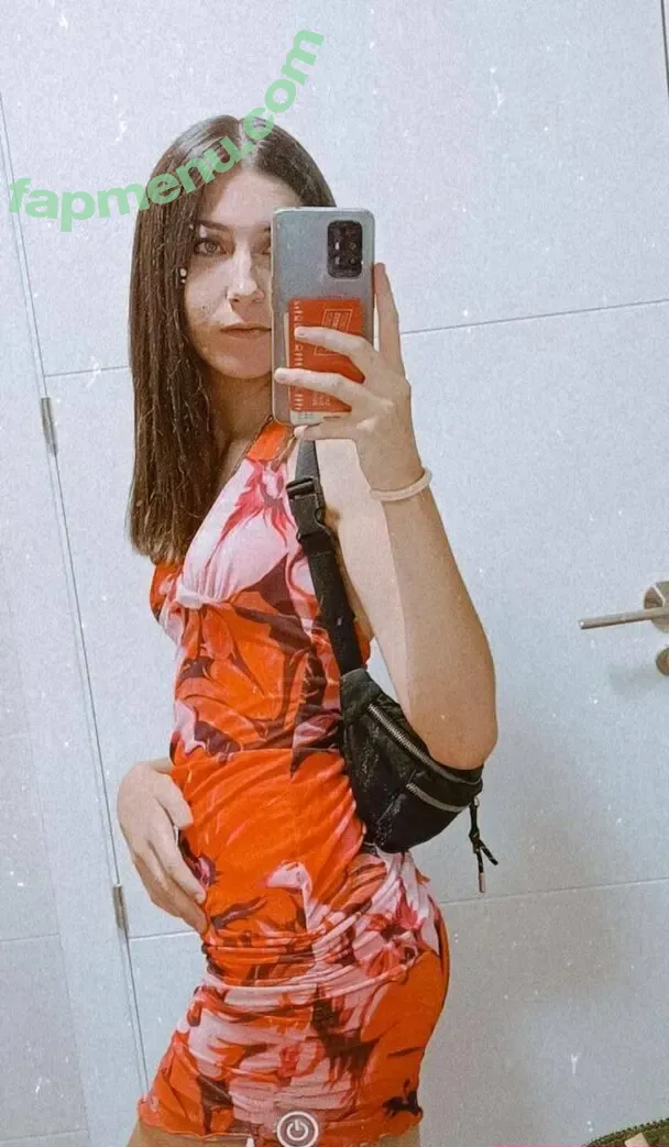mariinalieeebana nude photo #0036 (mariinalieeebana)
