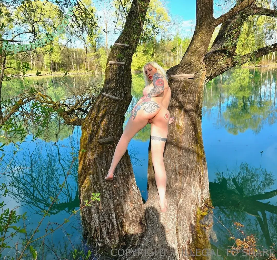 marijazadravec nude photo #0006 (marija.zadravec.21)