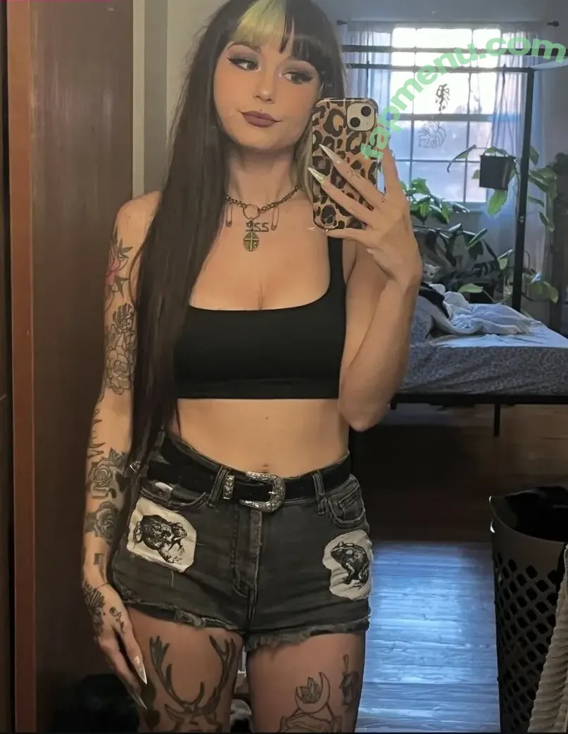 marijuanacigarette nude photo #0026 (160369686)