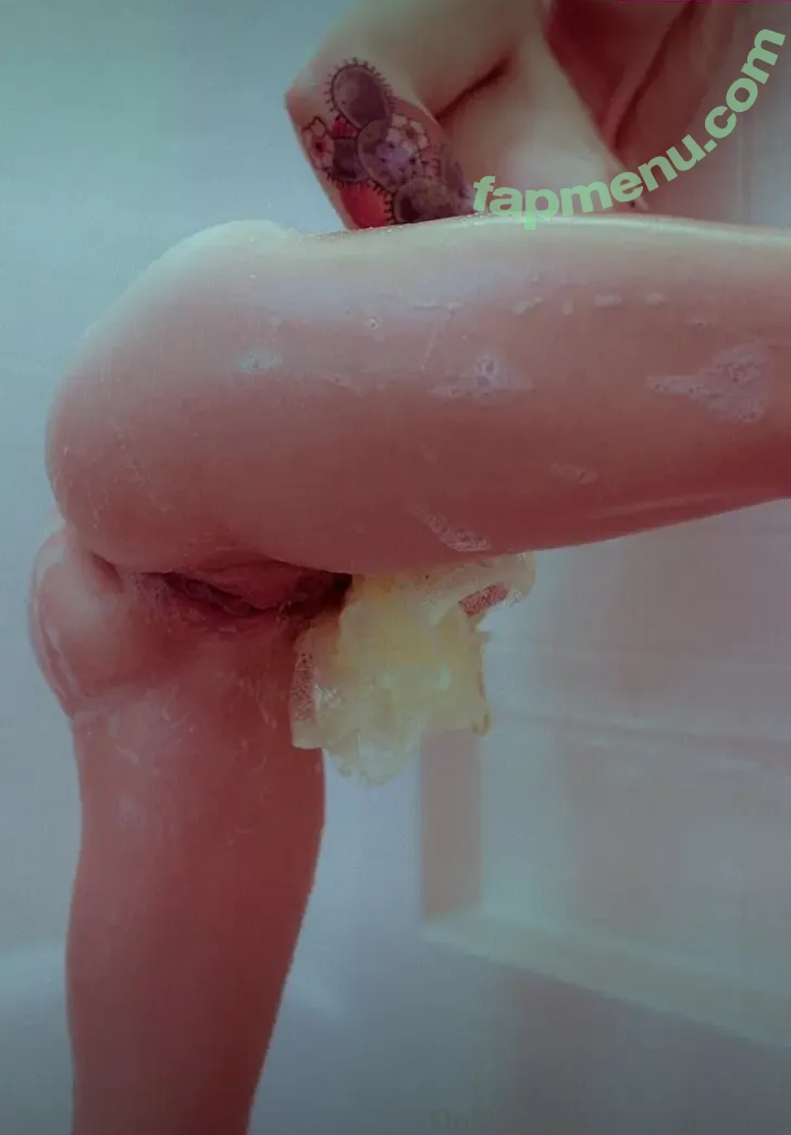 Marilyn nude photo #0013 (spilled_milk / spilledmlkk)